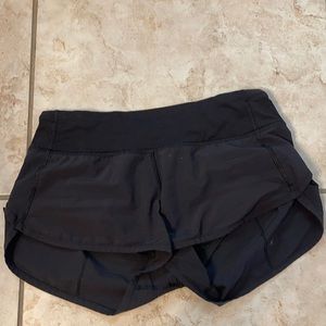 Lululemon Black speed up shorts